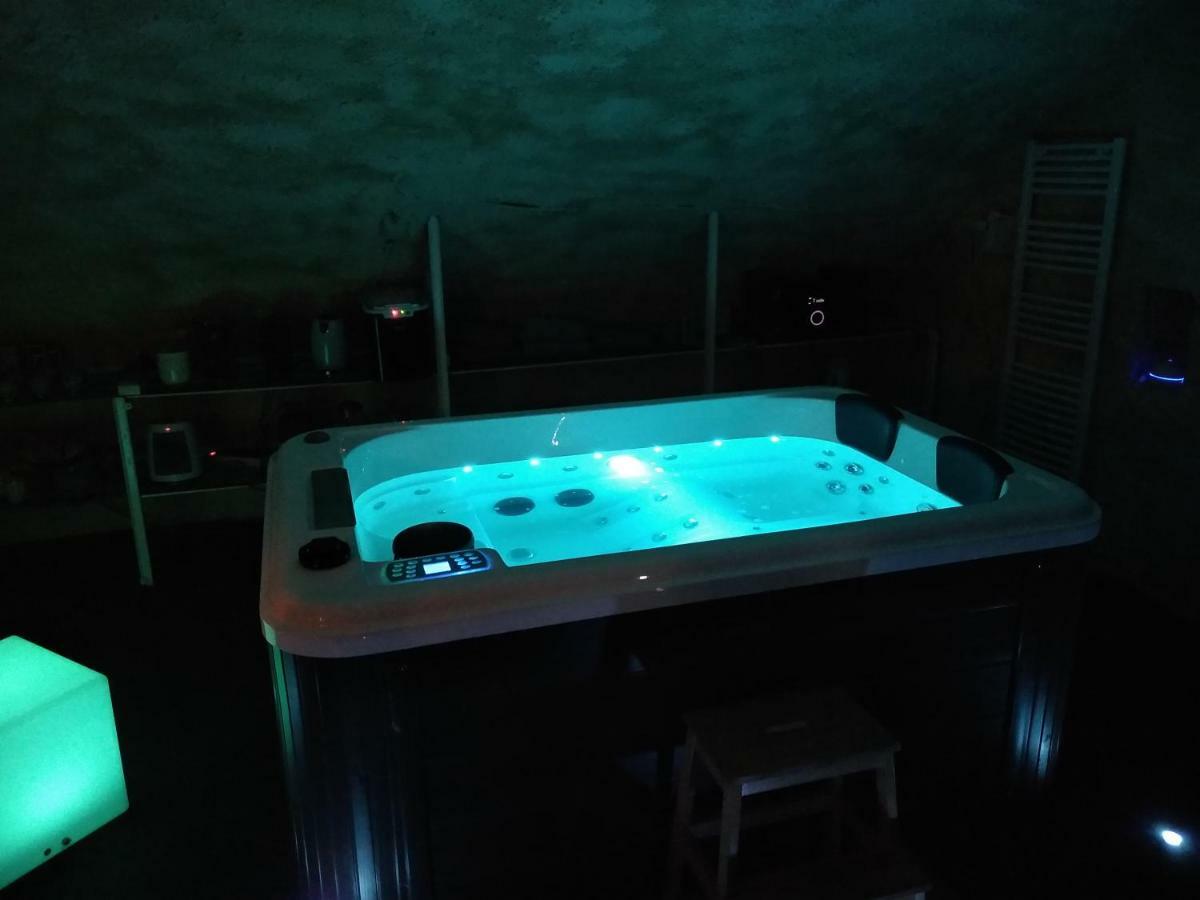 Chateau De St Alyre Hotel Sanssat Luaran gambar